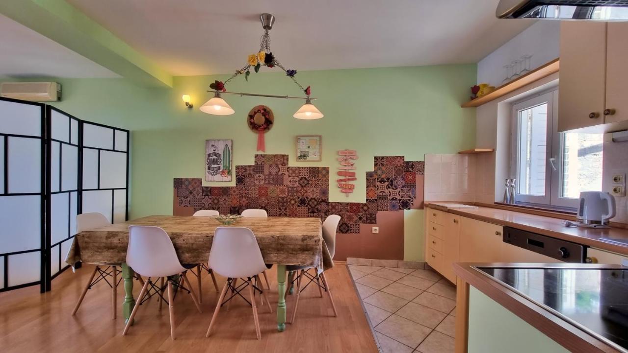 Apartments Soric Omiš Eksteriør billede